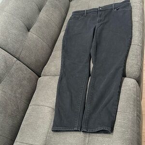 Old Navy black Rockstar Super Skinny jeans. Size 16P